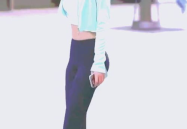 路上偶遇小姐姐打架子鼓,小姐姐挥洒青春，架子鼓演奏燃情瞬间