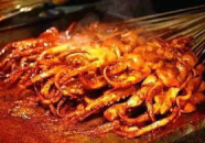 德国小姐姐野外烤鱿鱼,传统与创新美食之旅